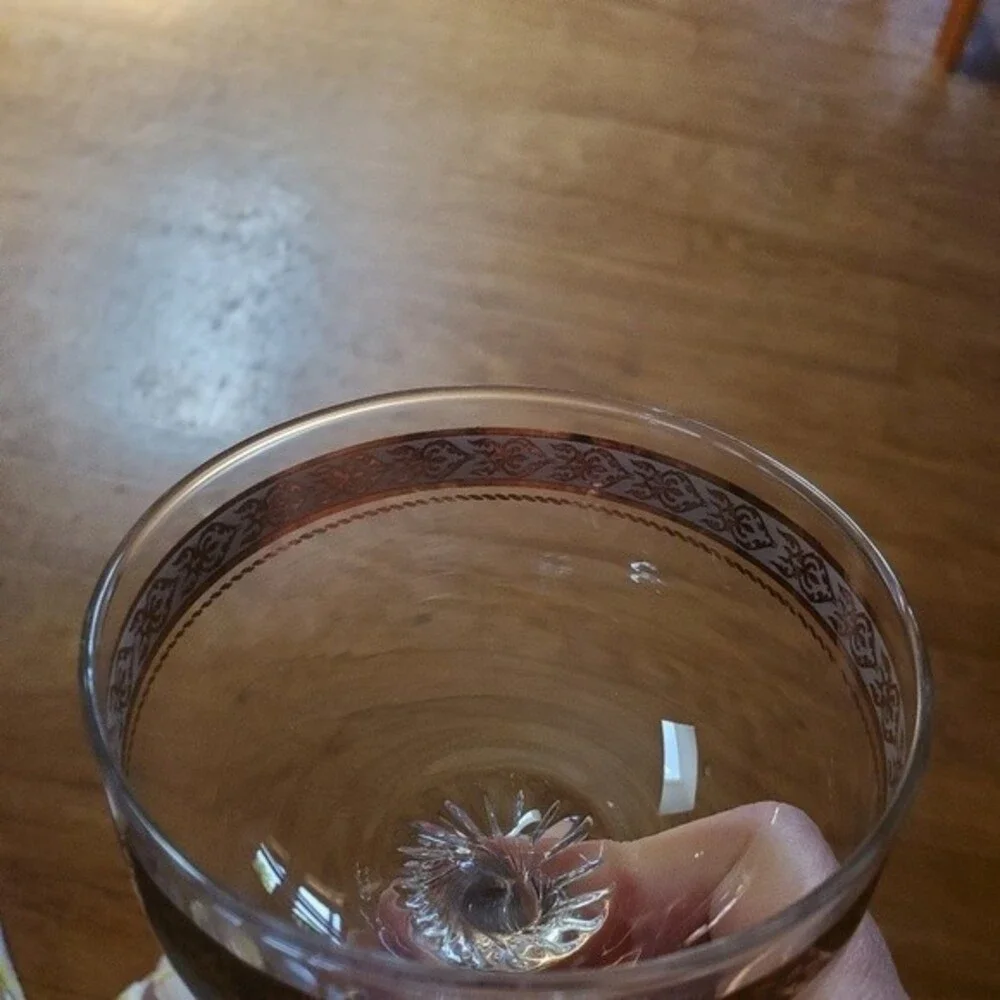 Vintage Gold‑Rim Thistle Glass – Ornate Stem – Clear Dessert or Drink Goblet 5